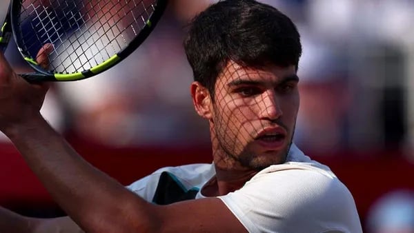 ¿Cómo Carlos Alcaraz reinventó el arte de posicionarse en la cancha? Cover